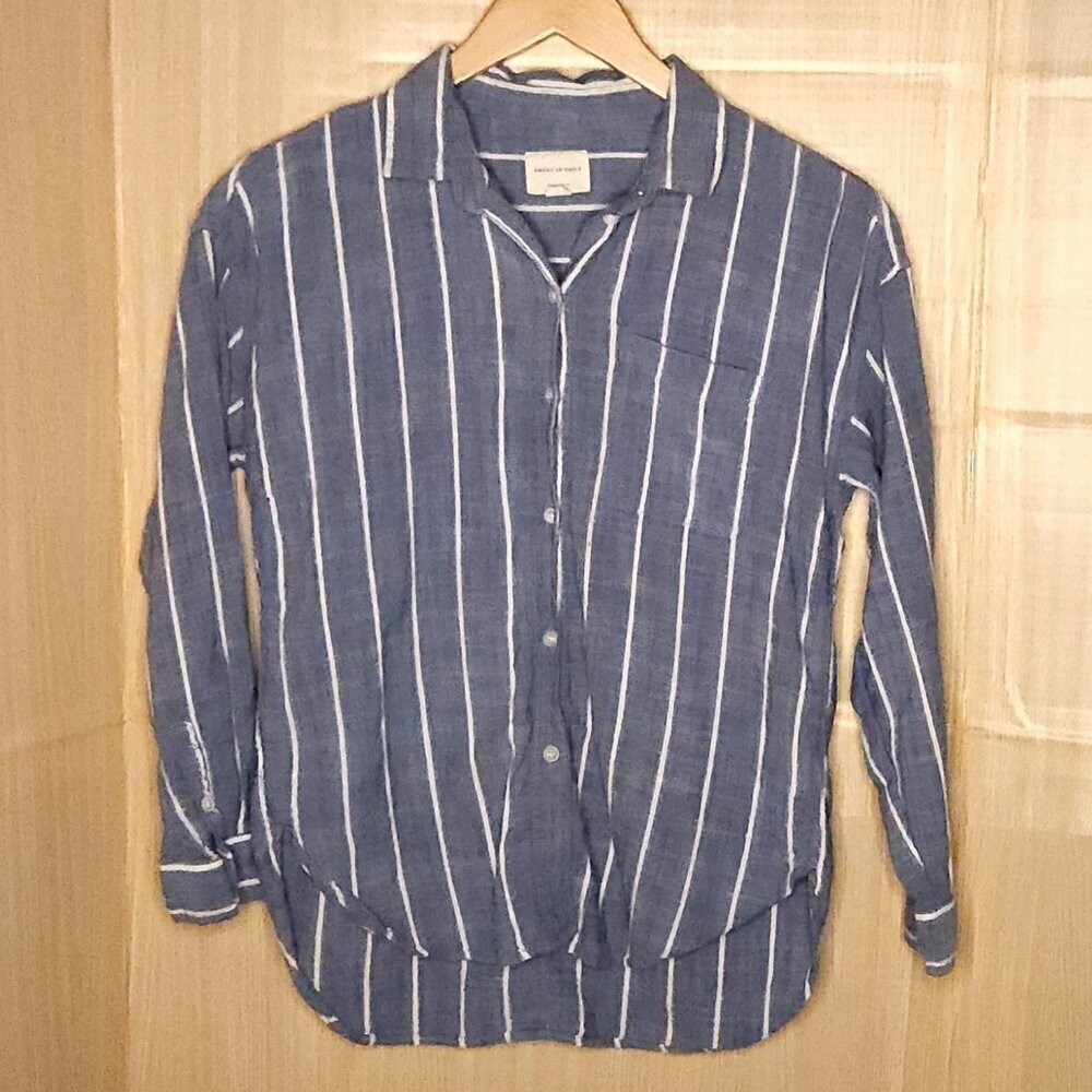 American Eagle Blue White Boyfriend Fit Striped Long Sleeve Button Down Shirt XS